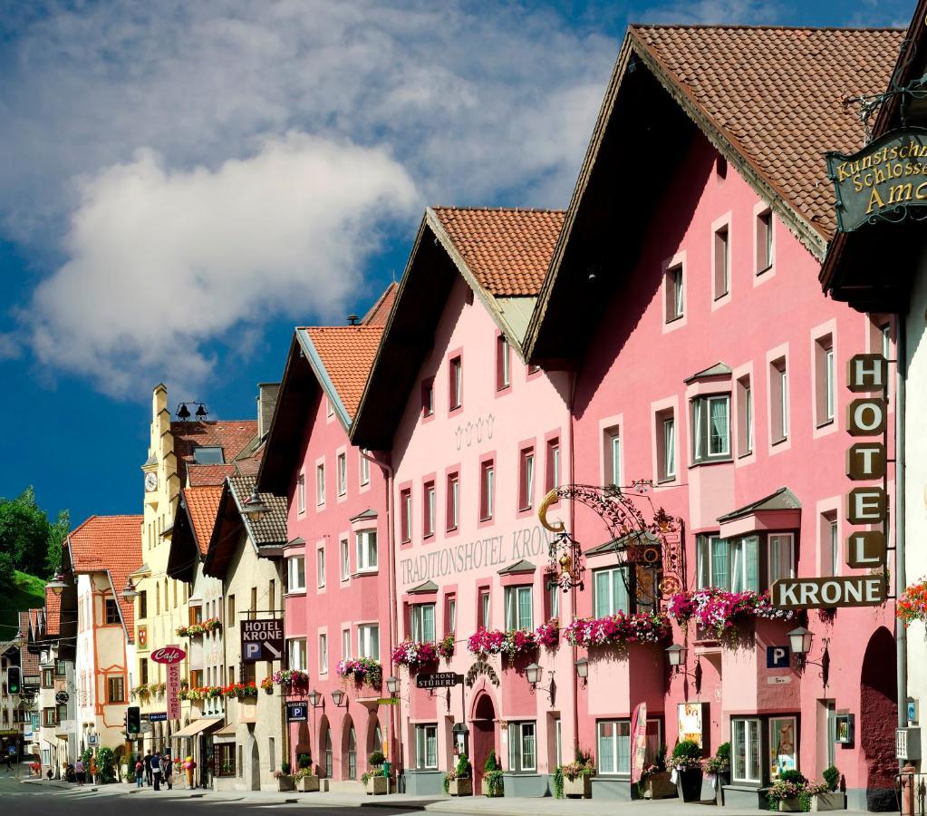 Hotel Krone Matrei am Brenner Exterior photo